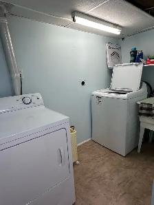 2 bedroom Scarborough Basement Apartment - Photo 4