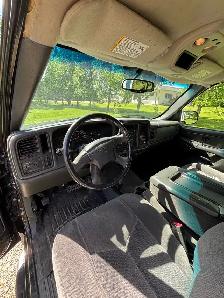 2004 GMC Sierra 4x4 - Photo 8