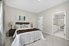 Large Bungalow with Triple Garage - Photo 7