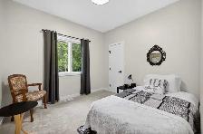 Large Bungalow with Triple Garage - Photo 9