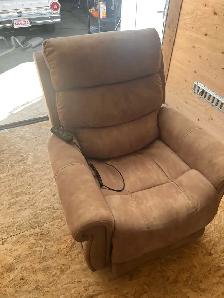 motorized lift chair - Photo 2