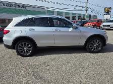 2016 Mercedes-Benz GLC GLC 300 4MATIC Nav / Sunroof / LTH / Rea - Photo 10