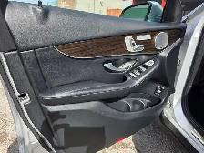 2016 Mercedes-Benz GLC GLC 300 4MATIC Nav / Sunroof / LTH / Rea - Photo 18