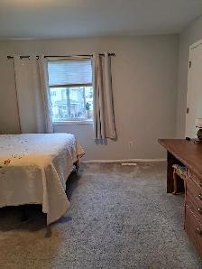 Room for rent 800.00 per month full bathroom - Photo 2