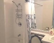 Independent 1/1 Apt Top Floor Face SE Corner Unit, Richmond BC - Photo 9