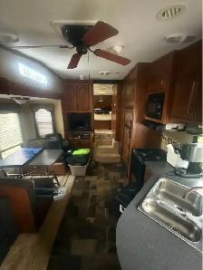 2012 5th Wheel - Photo 3
