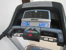 Treadmill - Photo 2
