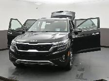 2022 Kia Seltos SX Leather, Sunroof, Apple/Android, One Owner, F - Photo 62