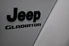2021 Jeep Gladiator Sport 4X4 7500 Towing Capacity!! One owner, - Photo 23