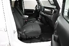 2021 Jeep Gladiator Sport 4X4 7500 Towing Capacity!! One owner, - Photo 31