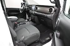 2021 Jeep Gladiator Sport 4X4 7500 Towing Capacity!! One owner, - Photo 32