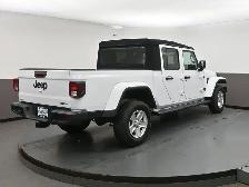 2021 Jeep Gladiator Sport 4X4 7500 Towing Capacity!! One owner, - Photo 36
