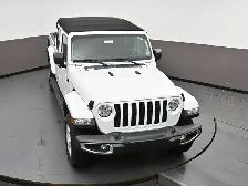 2021 Jeep Gladiator Sport 4X4 7500 Towing Capacity!! One owner, - Photo 47
