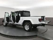 2021 Jeep Gladiator Sport 4X4 7500 Towing Capacity!! One owner, - Photo 59