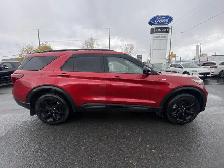 2023 Ford Explorer ST-Line - Photo 2