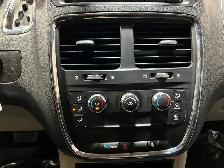 2016 Dodge Grand Caravan - Photo 18