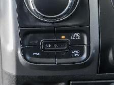 2023 RAM 1500 Classic SLT 4x4 Crew Cab - Photo 15