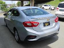 2017 Chevrolet Cruze LT - Photo 4