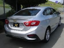 2017 Chevrolet Cruze LT - Photo 5