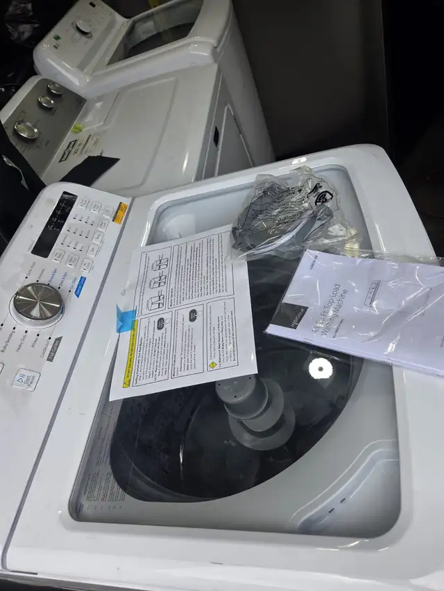 Washer - 27' Insignia 4.1  Cu. Ft. Top Load - NS-WMT41WA5  White