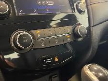2018 Nissan Rogue SV SV|Accident Free|CarPlay - Photo 18