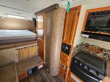 2015 Eagle Cap 10 Ft Truck Camper 960 - Photo 15