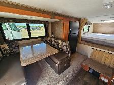 2015 Eagle Cap 10 Ft Truck Camper 960 - Photo 17