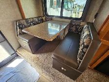 2015 Eagle Cap 10 Ft Truck Camper 960 - Photo 23