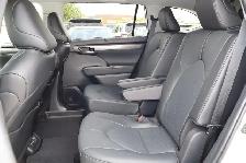 2026 Toyota Highlander Hybrid Limited - Photo 11
