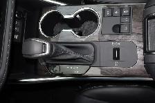 2026 Toyota Highlander Hybrid Limited - Photo 15