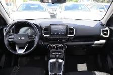 2025 Hyundai Venue PREFERRED - Photo 8