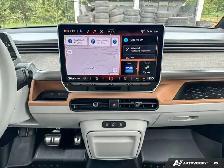2025 Volkswagen ID. Buzz 1st Edition | VW CERTIFIED - Photo 17