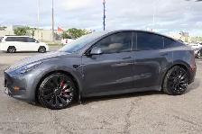 2022 Tesla Model Y - Photo 3