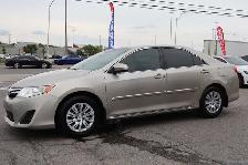 2014 Toyota Camry - Photo 3