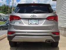 2017 Hyundai Santa Fe - Photo 4