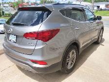 2017 Hyundai Santa Fe - Photo 5