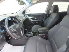 2017 Hyundai Santa Fe - Photo 8