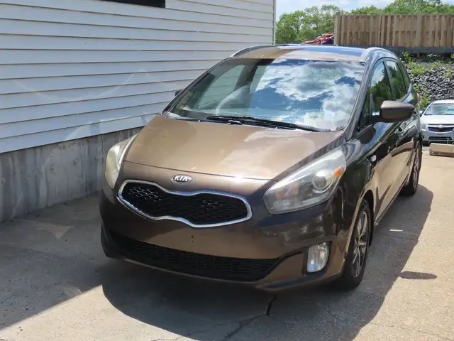 2014 Kia Rondo