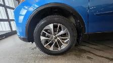 2017 Toyota RAV4 hybride XLE AWD TOIT OUVRANT - Photo 30