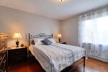 Propriété de 3 chambres à coucher, garage, piscine - Photo 4