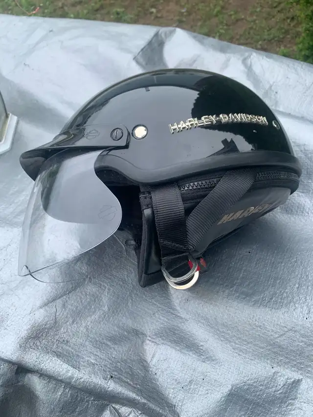 Harley Davidson motorcycle Bennie helmet/viser
