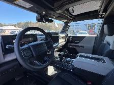 2026 GMC HUMMER EV SUV - Photo 11