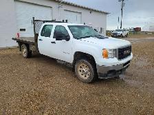 2013 GMC Sierra 3500HD - Photo 2