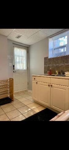 NIAGARA COLLEGE ROOM FOR RENT -NOTL CAMPUS - Photo 2