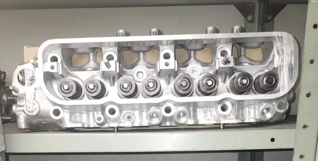 ⚙️ Vente et  Réparation de Têtes de Moteur (Culasses)