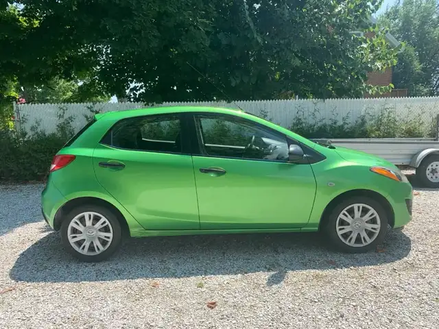 Mazda 2 GX Automatique 2011