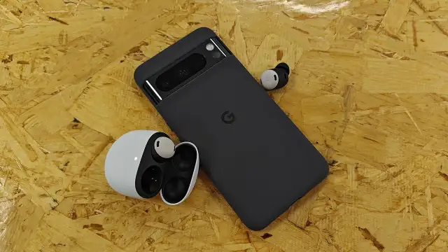 Galaxy Pixel 8 Phone $350 like new 8 gig ram