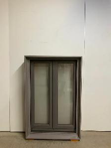 10748BH Fenêtre Battant HYBRIDE Gris Crémone int bois 32 x 48