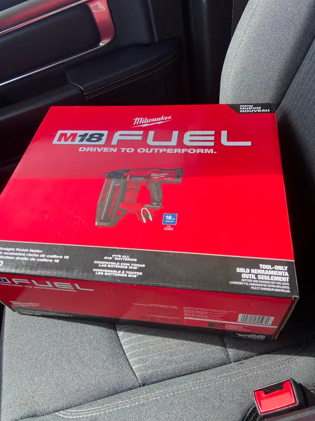 Milwakee 18 V finish nailer 18 gauge