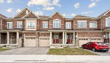 Private room for rent in townhome